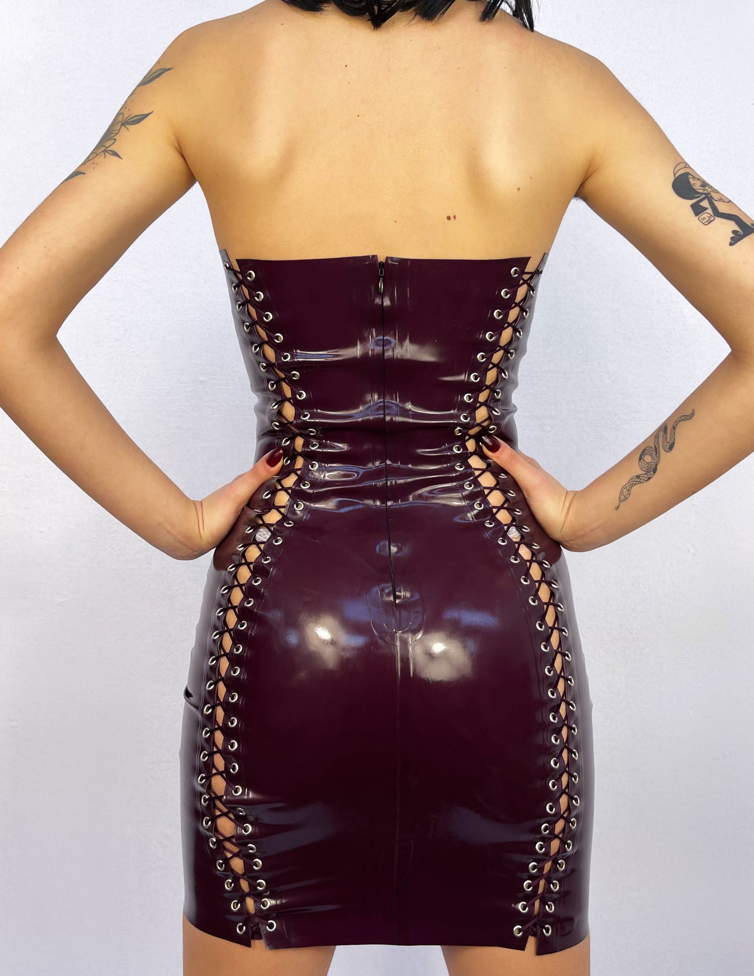 OLIVIA Abito con lacci - Prugna