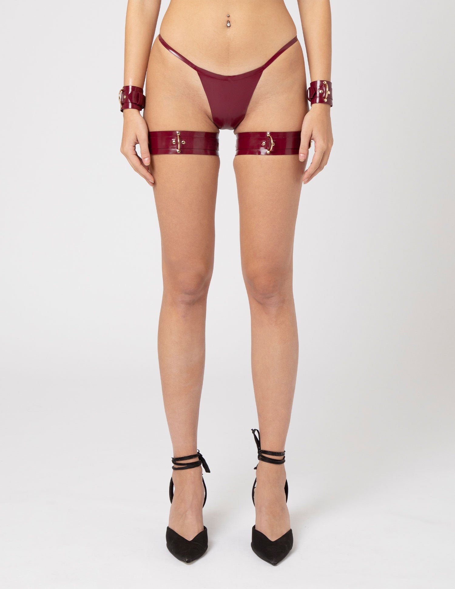 Giarrettiere Bondage in Lattice