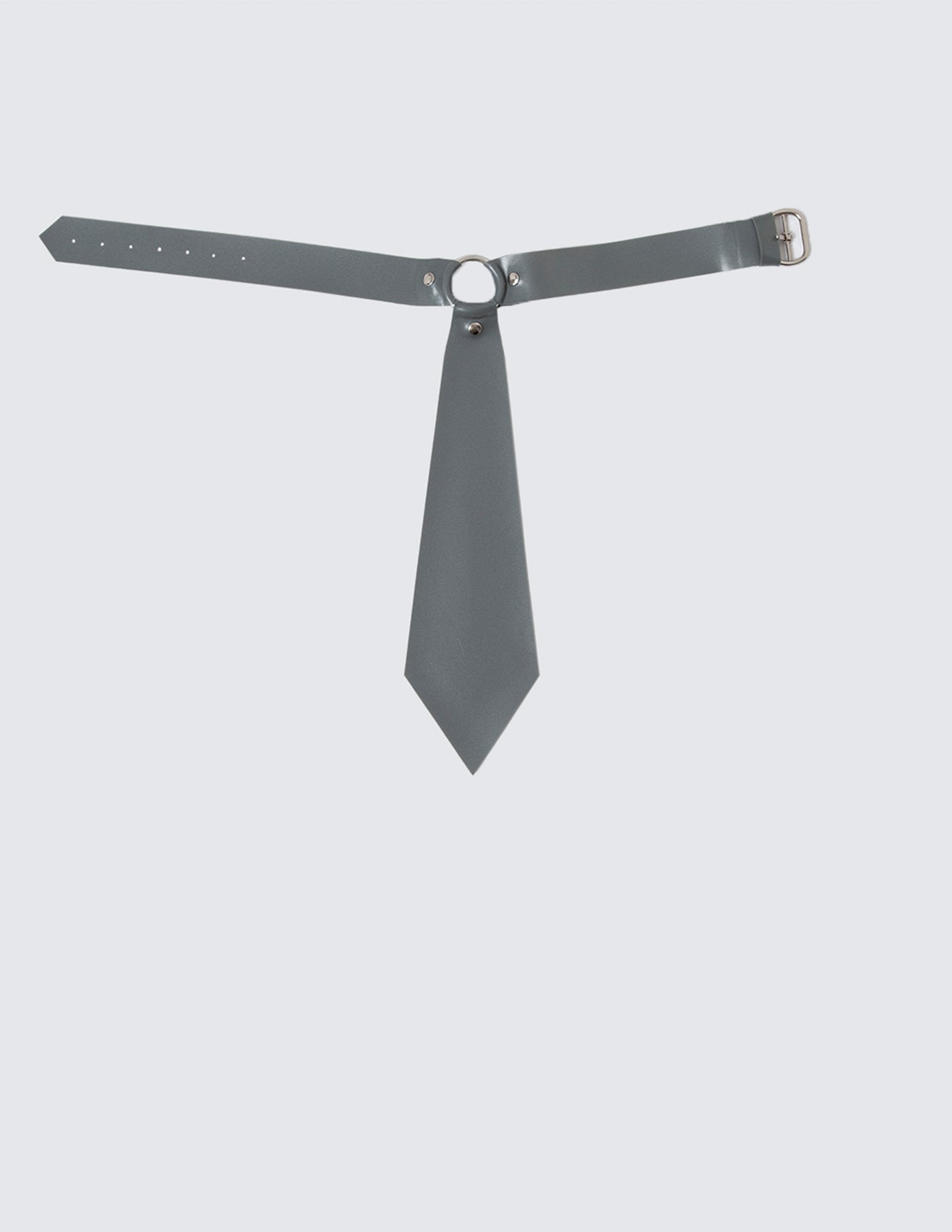 Choker with short tie